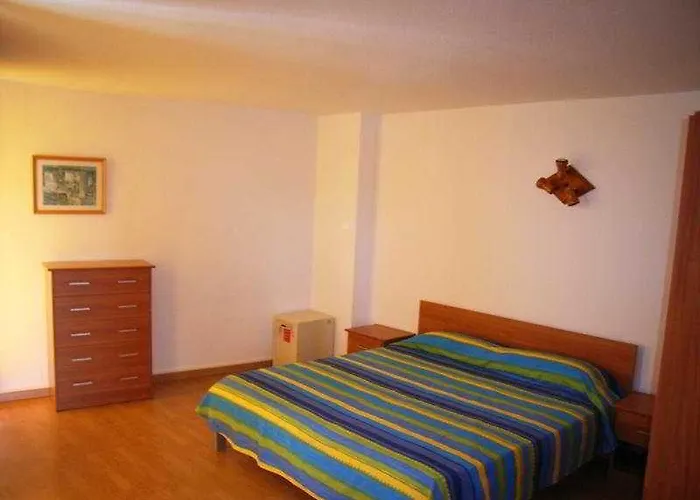 Apart Otel Folias 3*