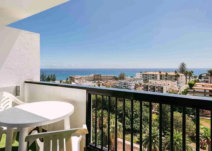 Apart Otel Folias 3*