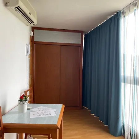 New Folias Aparthotel 3*